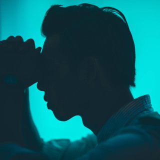 我们应该是活不成父母想要的样子了